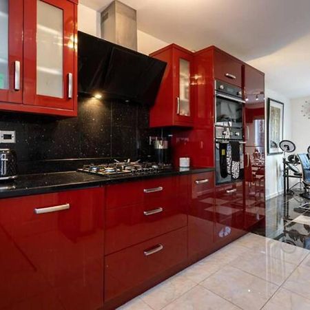 Beautifully Designed 3 Bed House - In Манчестер Экстерьер фото